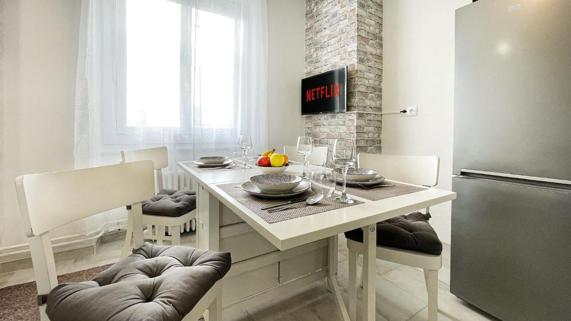 Homey Keola - Parking Prive Gratuit - Aux Portes De Geneve - Au Pied Du Tram - Appartement Avec 1 Chambre Et Un Grand Salon Avec Un Canape-Lit Ambilly Zewnętrze zdjęcie